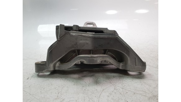 Recambio de soporte motor izquierdo para mazda 3 berlina (bp) 2019- evolution referencia OEM IAM BDNF39040B  