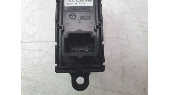 Recambio de palanca freno para mazda 3 berlina (bp) 2019- evolution referencia OEM IAM BDGF66EP0A  