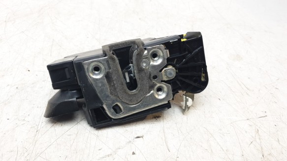 Recambio de cerradura puerta delantera izquierda para dacia duster iii 2024- eco-g 100 essential referencia OEM IAM 805036321R  