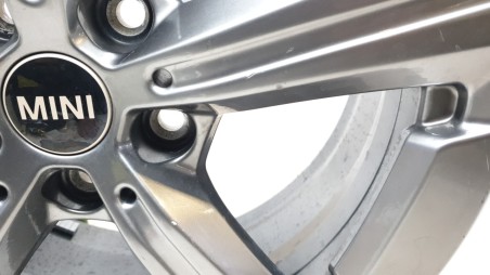 Recambio de llanta para mini countryman d - countryman d referencia OEM IAM 6898044  