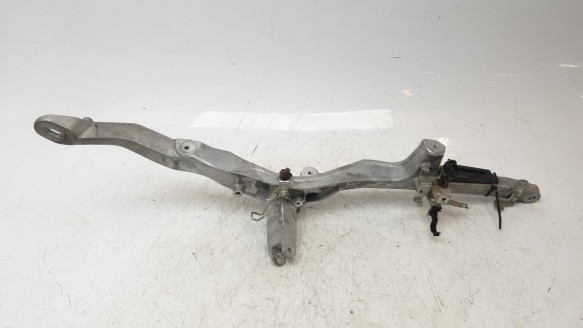 Recambio de subchasis trasero para yamaha tmax 2019- tmax referencia OEM IAM BC321185000  