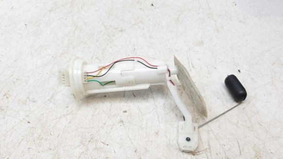 Recambio de bomba combustible para honda pcx 125 2020- referencia OEM IAM 16700K35V01  