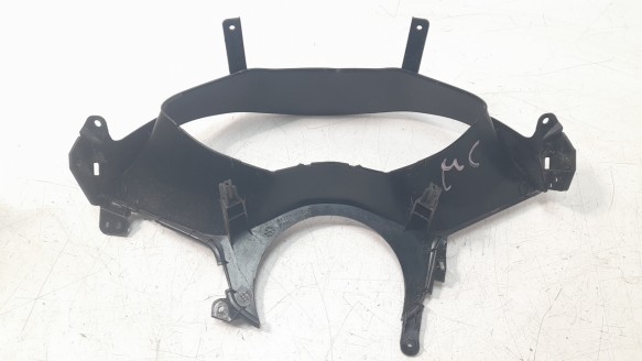 Recambio de moldura para honda pcx 125 2020- referencia OEM IAM 64337K1ZJ10ZA  