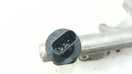 Recambio de rampa inyectora para bmw x2 (f39) 2017- xdrive 25 d referencia OEM IAM 13537639979 13537639979 