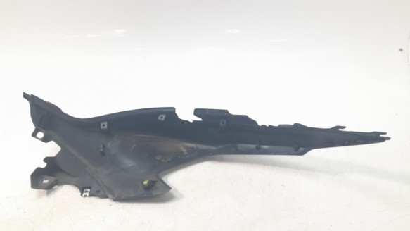 Recambio de moldura para yamaha tmax 2019- tmax referencia OEM IAM BBW2172100P4  