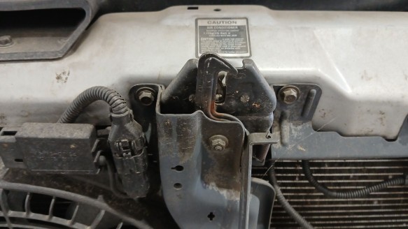 Recambio de cerradura capot para kia carnival ii (gq) 1999-2007 2.9 crdi referencia OEM IAM 0K55W56620 0K55W56620 