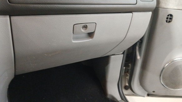 Recambio de guantera para kia carnival ii (gq) 1999-2007 2.9 crdi referencia OEM IAM 0K53A64030BCY 0K53A64030BCY 