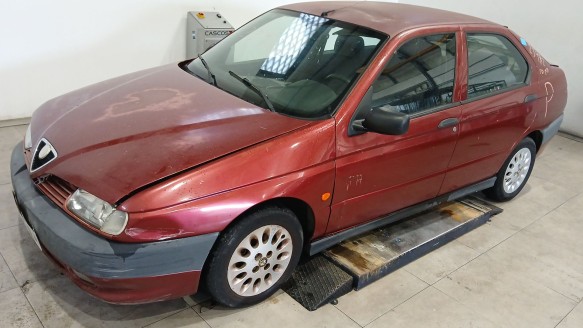 alfa romeo 146 (930_) 1994-2001 del año 1999
