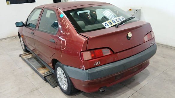 alfa romeo 146 (930_) 1994-2001 del año 1999