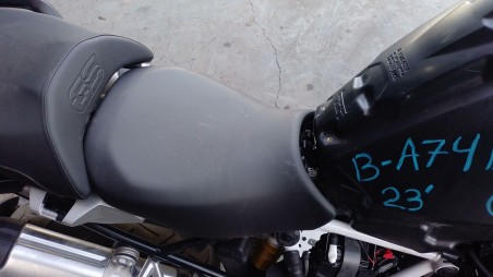 Recambio de asiento para bmw r 1250 - r 1250 gs referencia OEM IAM 52538532738  