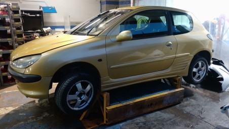 peugeot 206 hatchback (2a/c) 1998-2012 del año 2003