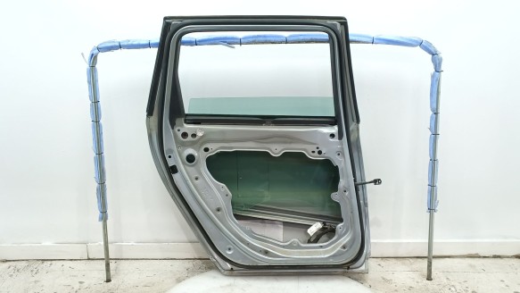 Recambio de puerta trasera izquierda para volvo xc70 ii (136) 2007-2016 d5 awd referencia OEM IAM 31335625 31335625 