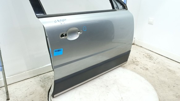 Recambio de puerta delantera derecha para volvo xc70 ii (136) 2007-2016 d5 awd referencia OEM IAM 31335589 31335589 