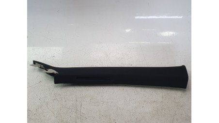 Recambio de moldura para mazda 3 berlina (bp) 2019- evolution referencia OEM IAM BCJHT1162  