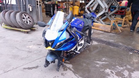 yamaha yzf-r - del año 2023