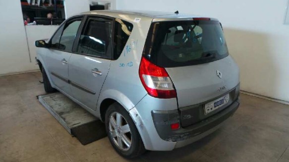 renault scenic ii 2003-2009 del año 2005
