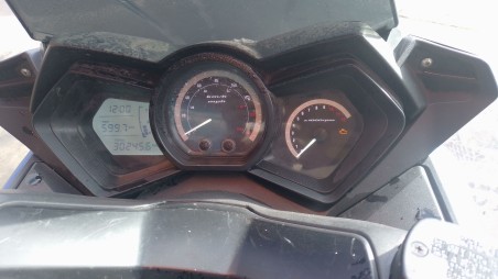 mitt 330 gts - del año 2020