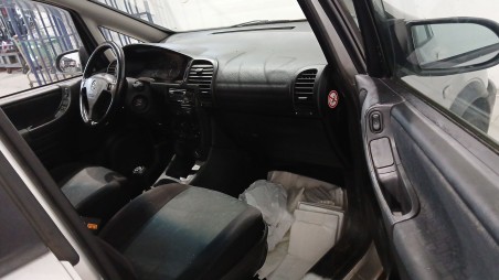 opel zafira a monospace (t98) 1999-2005 del año 1999