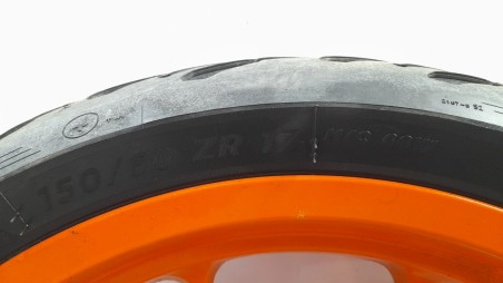 Recambio de llanta para ktm 125 duke 2016- 125 duke referencia OEM IAM 93010001044EB  