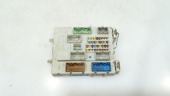 Recambio de caja reles / fusibles para ford focus iii 2010- 1.6 tdci referencia OEM IAM 2506087 BV6N14A073FJ 
