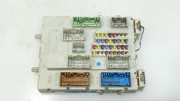 Recambio de caja reles / fusibles para ford focus iii 2010- 1.6 tdci referencia OEM IAM 2506087 BV6N14A073FJ 