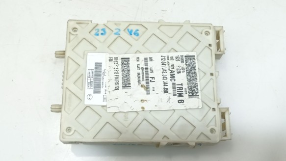 Recambio de caja reles / fusibles para ford focus iii 2010- 1.6 tdci referencia OEM IAM 2506087 BV6N14A073FJ 