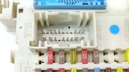 Recambio de caja reles / fusibles para ford focus iii 2010- 1.6 tdci referencia OEM IAM 2506087 BV6N14A073FJ 