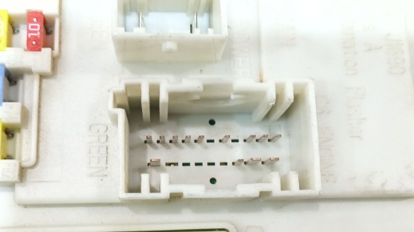 Recambio de caja reles / fusibles para ford focus iii 2010- 1.6 tdci referencia OEM IAM 2506087 BV6N14A073FJ 