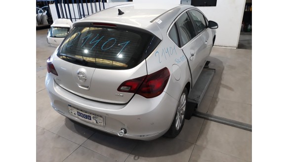 opel astra j lim. 2009-2015 del año 2014