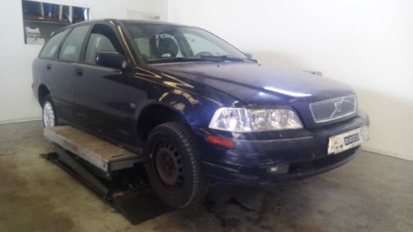 volvo v40 familiar 1995-2005 del año 2002