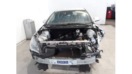 opel astra j lim. 2009-2015 del año 2014