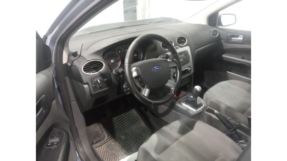 ford focus berlina (cap) 2004-2007 del año 2007