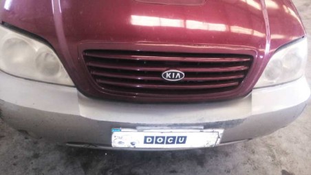 kia carnival ii 2001-2006 del año 2003