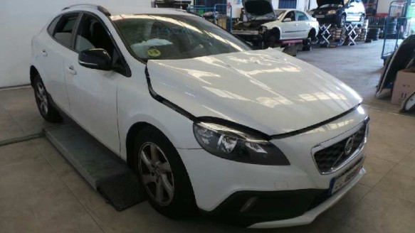 volvo v40 cross country 2012- del año 2015