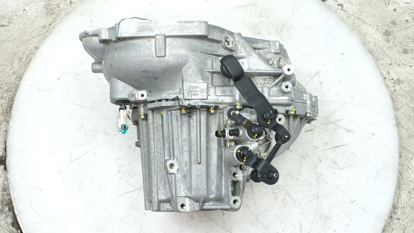 Recambio de caja cambios para kia optima (jf) 2015- 1.7 crdi referencia OEM IAM 4300024AZ0 SH93JF 