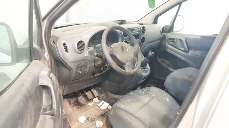 peugeot partner tepee 2008- del año 2012