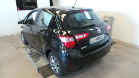 toyota yaris 2014-2017 del año 2017