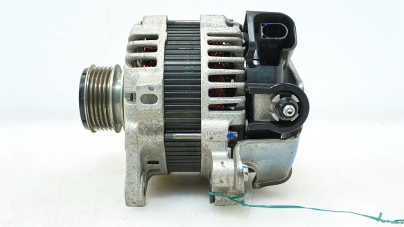 Recambio de alternador para kia optima (jf) 2015- 1.7 crdi referencia OEM IAM 373002A910 373002A910 