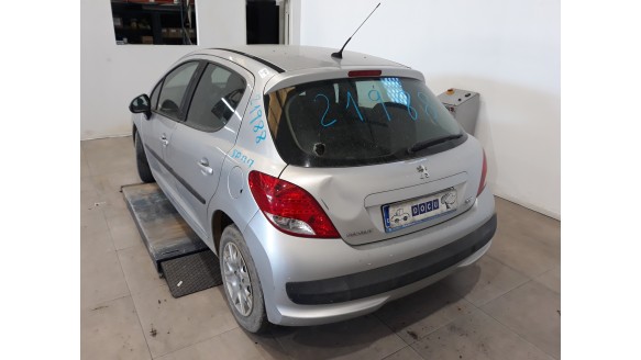 peugeot 207 2006-2012 del año 2010