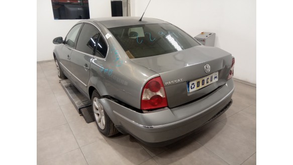 volkswagen passat berlina (3b3) 2000-2005 del año 2004