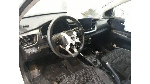 kia stonic (ybcuv) 2017- del año 2020