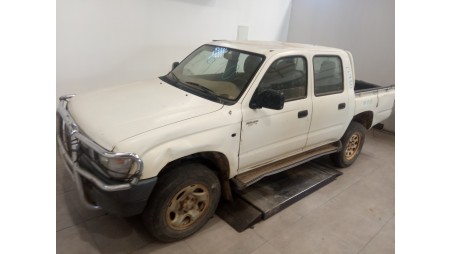 toyota hilux (ln) 1998-2002 del año 1999
