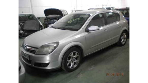 opel astra h berlina 2004-2007 del año 2004