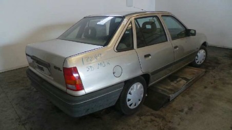 opel kadett e 1984- del año 1984