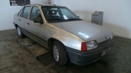 opel kadett e 1984- del año 1984