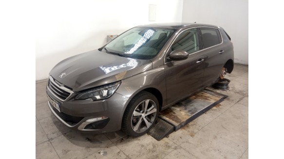 peugeot 308 2013- del año 2015