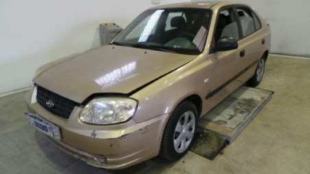hyundai accent (lc) 1999-2010 del año 2004