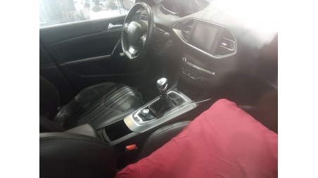 peugeot 308 2013- del año 2015
