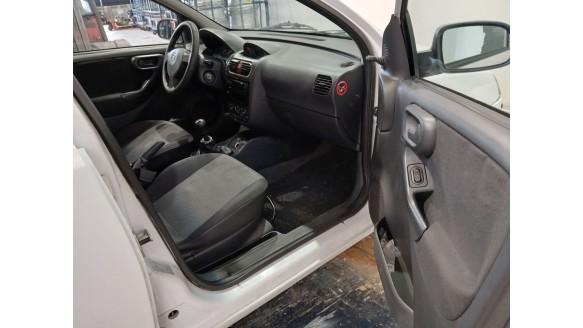 opel corsa c (x01) 2000-2009 del año 2009