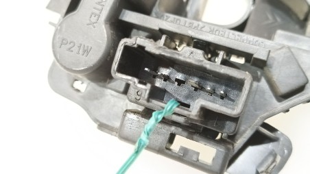 Recambio de portalamparas para peugeot 206 berlina 1998-2010 e-music referencia OEM IAM 6351S0 6351S0 